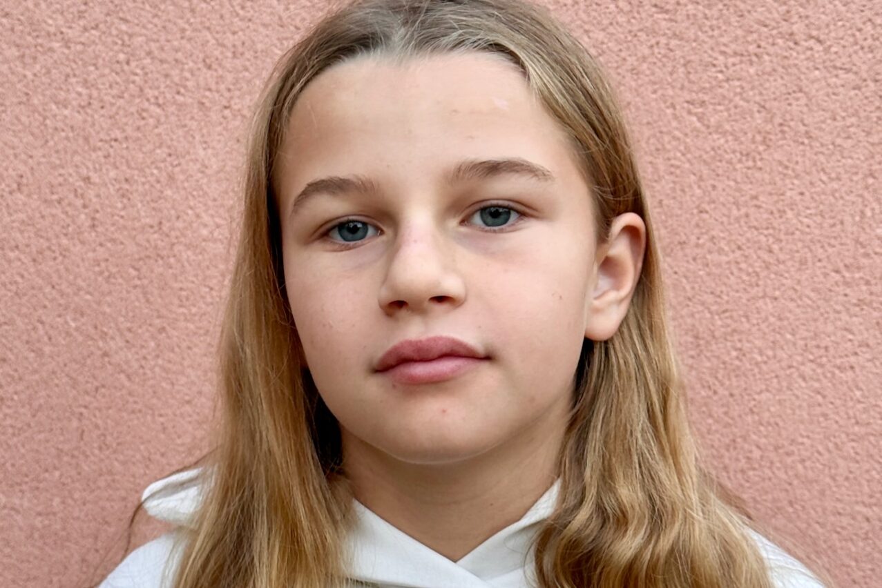 Anna Ravel Portrait (1) Anna Ravel Portrait (1)